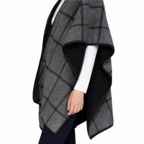 Ike Behar Reversible Women's Fashion Wrap - Picture 5 of 5